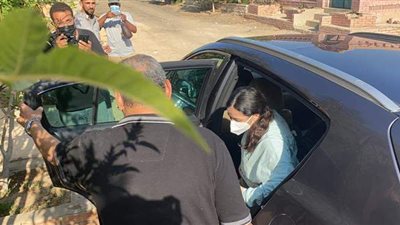 إيمي سمير غانم عن حالة والدتها: 