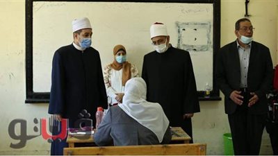 رئيس قطاع المعاهد الأزهرية يتفقد لجان امتحانات الشهادة الثانوية | صور