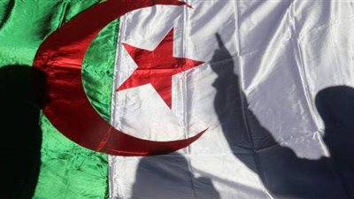 متهما بالفساد.. حبس وزير الموارد المائية السابق بالجزائر على ذمة التحقيق