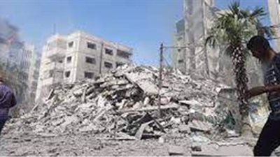 لحظة إزالة عمارة أنس بن مالك التي دمرها الاحتلال في غزة | فيديو