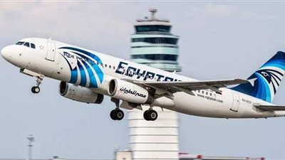 مصر للطيران تسير 76 رحلة جوية لنقل 6933 راكبا بالمطارات