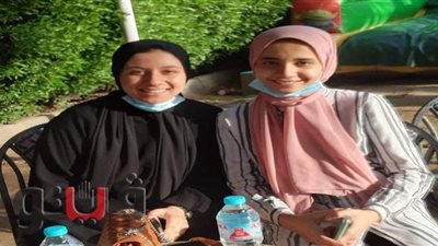 طالبة وابنة خالتها ضمن أوائل الشهادة الإعدادية في الشرقية | صور