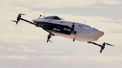 أول انطلاقة لسيارة السباق الطائرة الأسترالية | فيديو