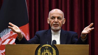 بعد سيطرة طالبان.. قرار عاجل من الرئيس الأفغاني بإقالة وزيري الدفاع والداخلية