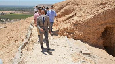 نائب محافظ سوهاج يتفقد مشروعات برنامج التنمية المحلية بصعيد مصر