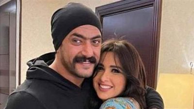أحمد العوضي ينشر صورة رومانسية مع ياسمين عبد العزيز