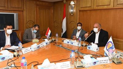 محافظ قنا يطلق مبادرة للقضاء على الثأر