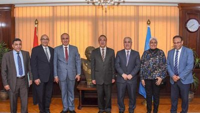 محافظ الإسكندرية يستقبل رئيس الهيئة الوطنية للصحافة