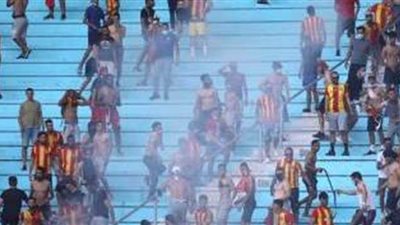 خبير لوائح رياضية: يحق للأهلي المطالبة بتعويضات بسبب شغب جماهير الترجي