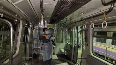 المترو يواصل تعقيم القطارات.. والخط الأول الأعلى فى نقل الركاب