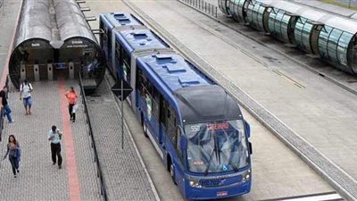 رئيس الطرق والكباري يكشف موعد ظهور الأتوبيس الترددي على الطريق الدائري