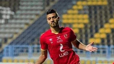 هنتريش بأجنحة محلق.. تعليق غريب من عمرو أديب على أداء محمد شريف | فيديو