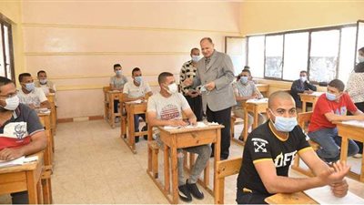 محافظ أسيوط يتفقد لجان امتحانات الدبلومات الفنية | فيديو