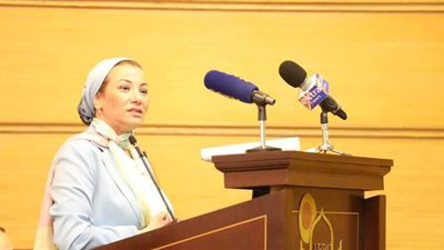 وزيرة البيئة: إعداد الاستراتيجية الوطنية لإدارة مخلفات البناء والهدم | صور