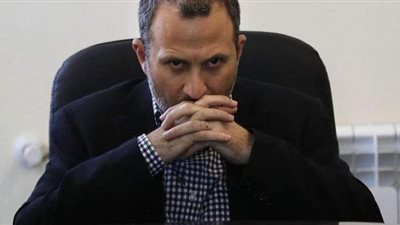 جبران باسيل يهاجم سعد الحريري ويستعين بحسن نصر الله في تشكيل الحكومة اللبنانية