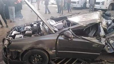انتداب الطب الشرعي لبيان سبب وفاة 3 أشخاص في حادث سيارة بالصف