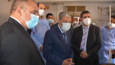 محافظ المنيا: إعانات عاجلة للمتضررين من حريق أبوقرقاص| صور