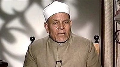 ماذا يجب على المسلم عمله عند سماع الأذان؟