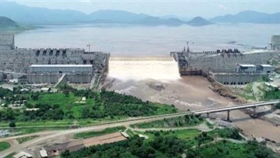 هل تنوي إثيوبيا بيع مياه النيل لإسرائيل؟ وزير الري يجيب