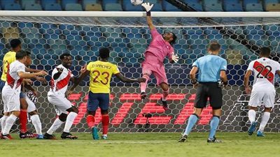 كوبا أمريكا.. نيران صديقة تمنح بيرو الفوز 2-1 على كولومبيا | فيديو