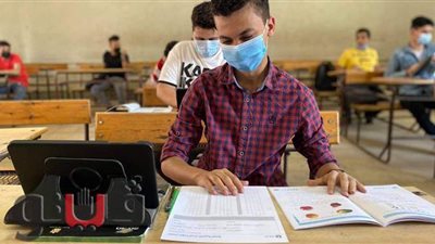 بث مباشر من داخل اللجان لأول مرة.. طلاب الثانوية العامة يؤدون الاختبار التجريبي الثالث