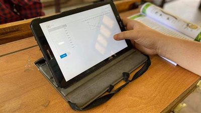 18 صورة ترصد أداء طلاب الثانوية العامة الامتحان التجريبي بنظام البابل شيت