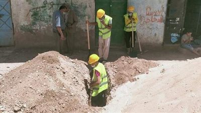 إحلال وتجديد مواسير مياه الشرب بالنواورة في أسيوط
