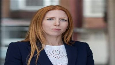 الناطقة باسم الحكومة البريطانية تستطلع الآراء بالشرق الأوسط عن الإتجار بالبشر