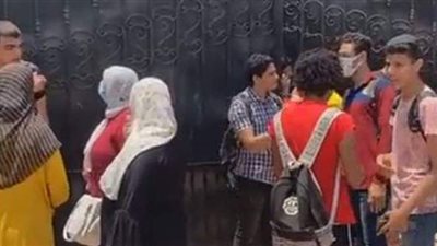 بث مباشر.. آراء طلاب الثانوية العامة في الامتحان التجريبي الثالث بنظام البابل شيت | فيديو