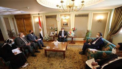 وزير التعليم العالي يبحث مع سفير الهند آليات التعاون العلمي المشترك
