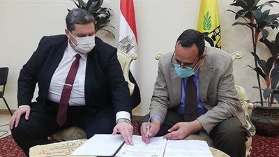 محافظ شمال سيناء يهنئ أوائل الشهادة الإعدادية | فيديو