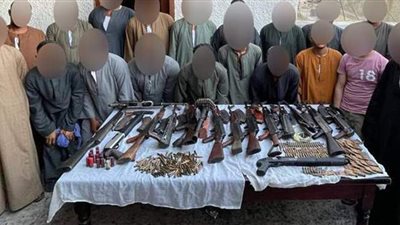 ضبط عناصر إجرامية وأسلحة نارية في حملة أمنية بأسيوط والفيوم