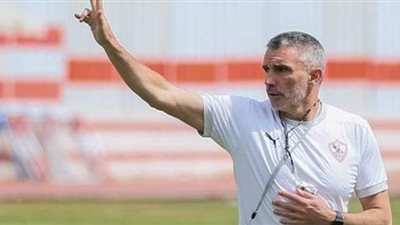 كارتيرون يُحفز لاعبي الزمالك لتخطي المقاصة في الكأس