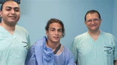 أحمد مجاهد يزور لاعب منتخب الشباب وأودينيزي الإيطالي بالمستشفى