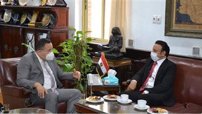 رئيس جامعة الإسكندرية يبحث التعاون مع الملحق الثقافي السعودي