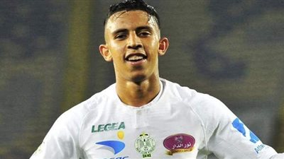 بعد نفيه الانتقال للأهلي في برنامجه.. شوبير يرد على سفيان رحيمي