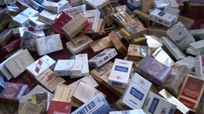 التحفظ على 1380 علبة سجائر مجهولة المصدر داخل مخزن بالخليفة