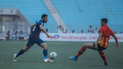 موسيماني يستقر على استمرار أكرم توفيق في قيادة الجبهة اليمنى