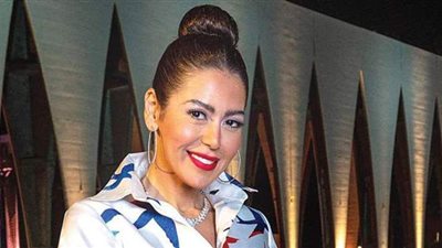 لقاء الخميسي تبدأ إجازة مفتوحة الشهر المقبل