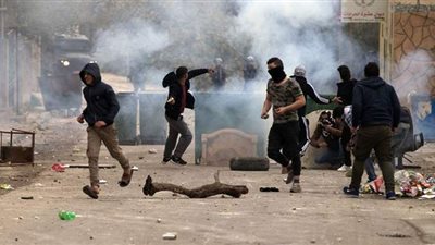 إصابة 20 فلسطينيا في اشتباكات مع قوات الاحتلال والمستوطنين بحي الشيخ جراح