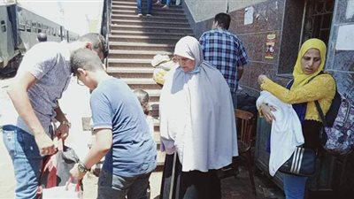 أسرة تكشف تفاصيل اللحظات الأخيرة قبل حادث قطار الإسكندرية | صور