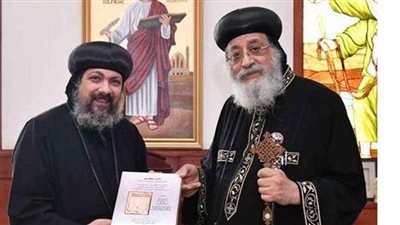 البابا تواضروس يستقبل أسقف شبرا الجنوبية