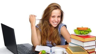 للمزيد من القدرة على التركيز.. نظام غذائي لطلاب الثانوية العامة