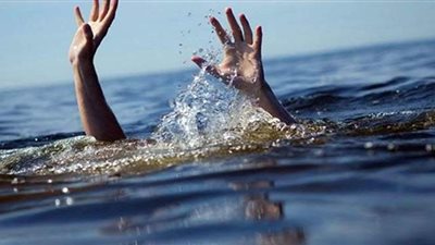 انتشال جثة طفل لقى مصرعه غرقا بالبحر اليوسفي في المنيا