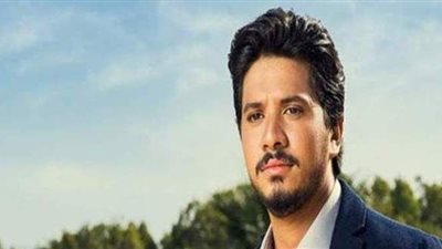 مصطفى حجاج يشوق جمهوره لكليبه الجديد| فيديو