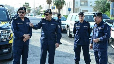 عمقها 4 أمتار وما حدث معجزة.. لحظة انتشال طفل مصري من حفرة صرف صحي بالكويت | فيديو‎‎