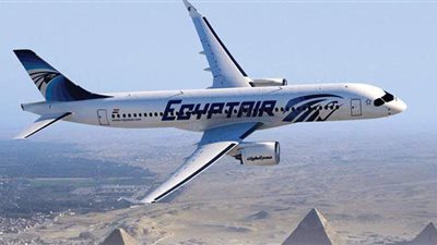 مصر للطيران توضح حقيقة وقوع مشاجرة بين سيدتين على متن إحدى الطائرات