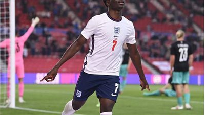 يورو 2020.. مدرب إنجلترا يهدد المنتخبات بثعبان البحر