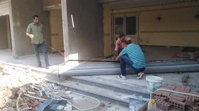إزالة أعمال بناء مخالف بعقار في الهرم | صور