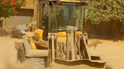 رفع ٥٠٠ طن مخلفات بهضبة الأهرام |صور